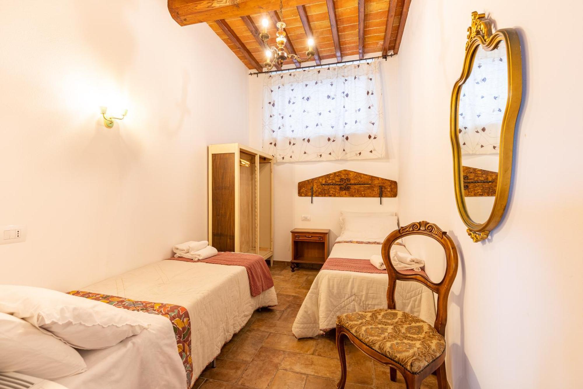 Agriturismo Il Casato Mag-Il Vaglio ปีเอนซา ภายนอก รูปภาพ