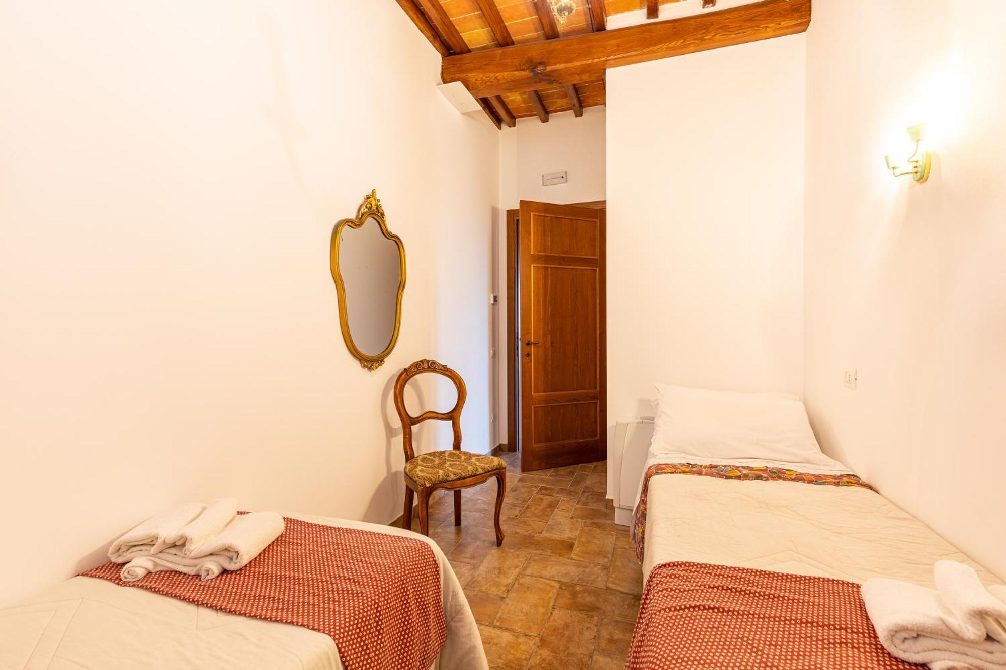 Agriturismo Il Casato Mag-Il Vaglio ปีเอนซา ภายนอก รูปภาพ