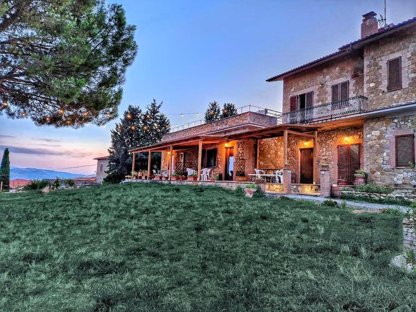 Agriturismo Il Casato Mag-Il Vaglio ปีเอนซา ภายนอก รูปภาพ