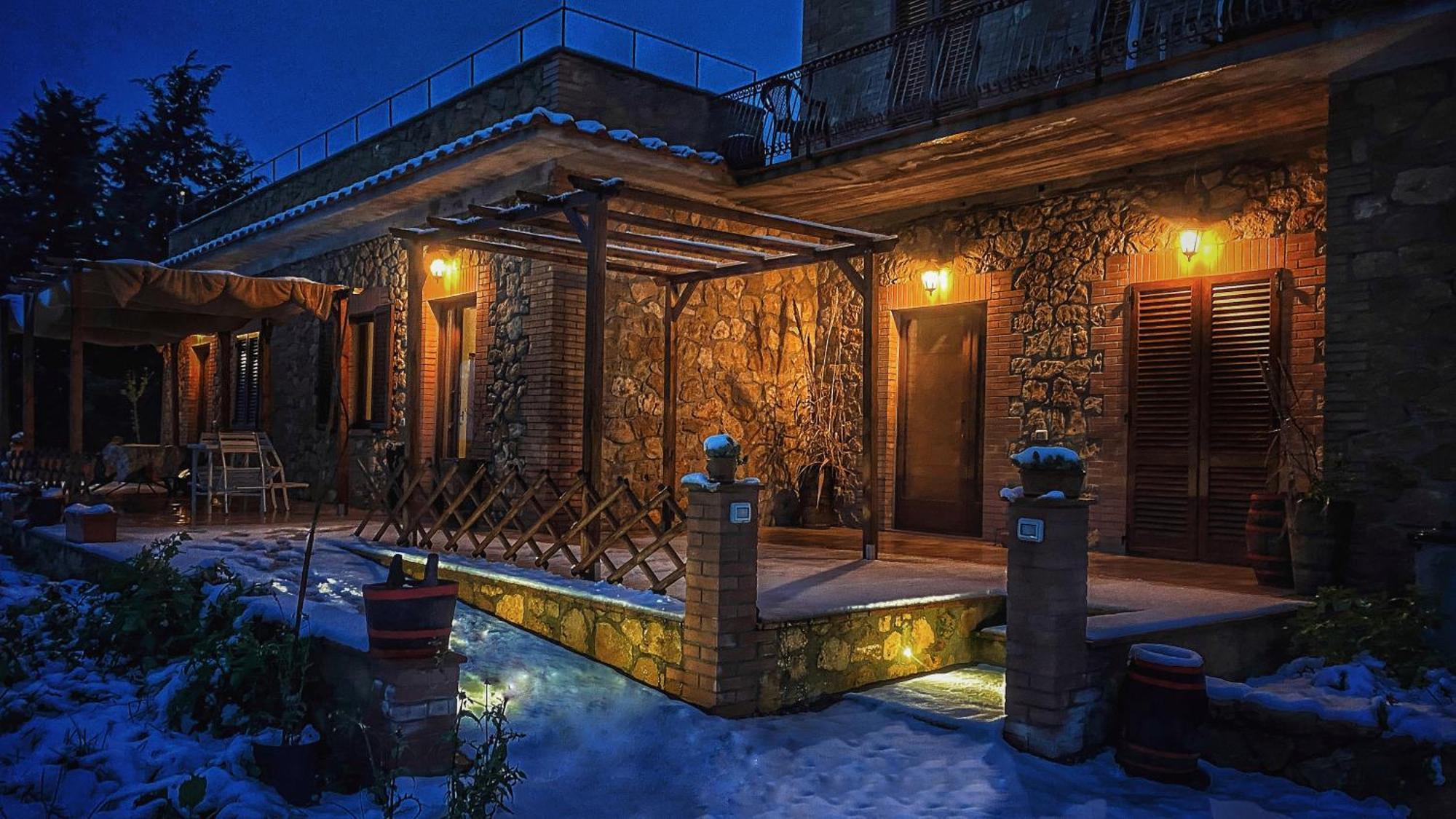 Agriturismo Il Casato Mag-Il Vaglio ปีเอนซา ภายนอก รูปภาพ